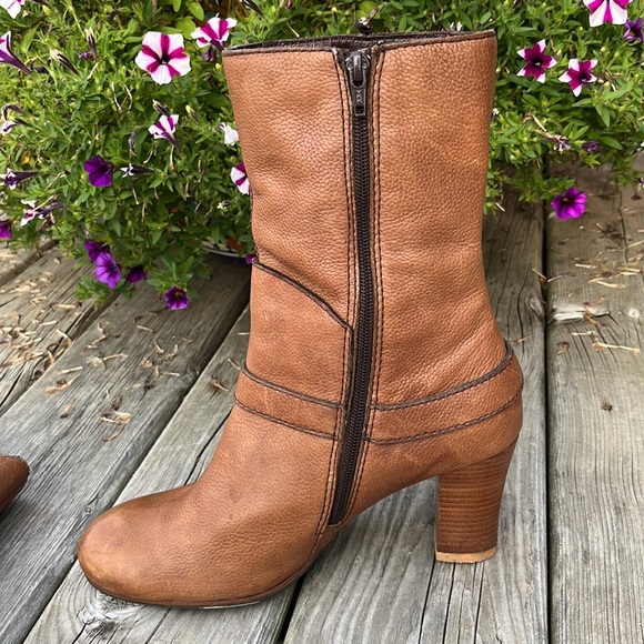 Miss Sixty cognac leather boots with button detail - Picture 2 of 11